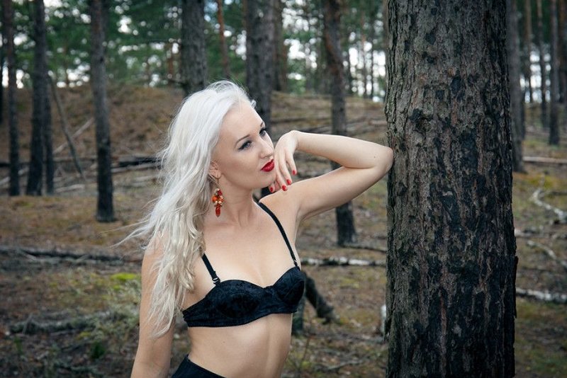 Александра, 30